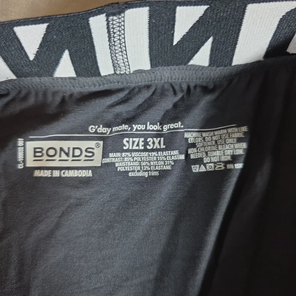 Bonds Underwear Anti-Chafing Boxer 3XL 3 Pack La Femme Nikita/Black & Green